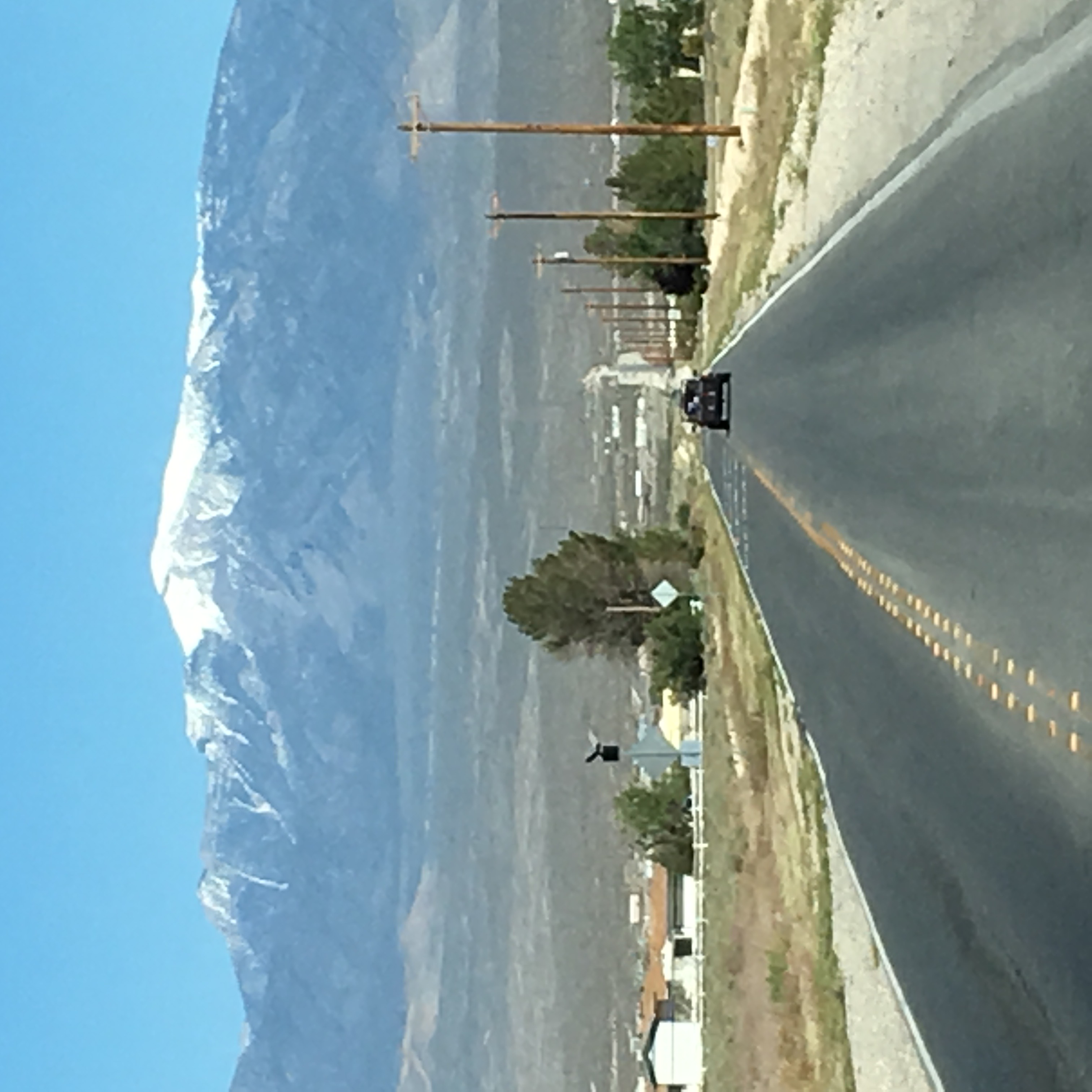 sklep spożywczy, paliwo przed Death Valley